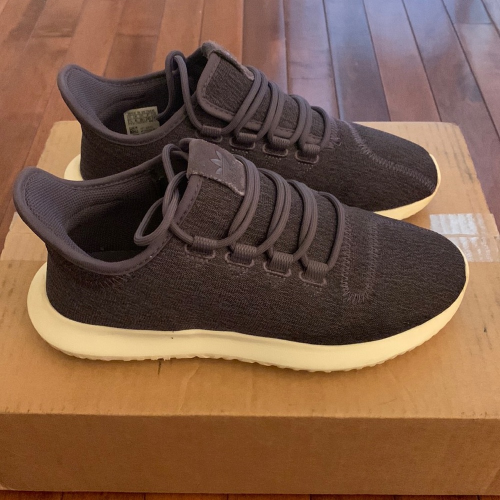 Women’s size 7.5 purple adidas sneakers gently worn